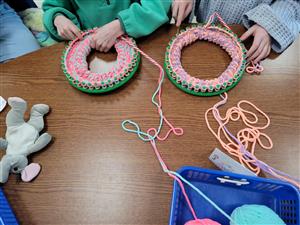 Loom Knitting and tools