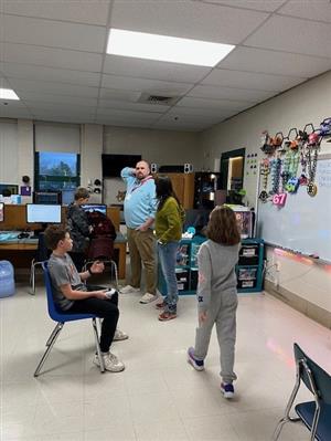 Mr Avery KIS Technology Club